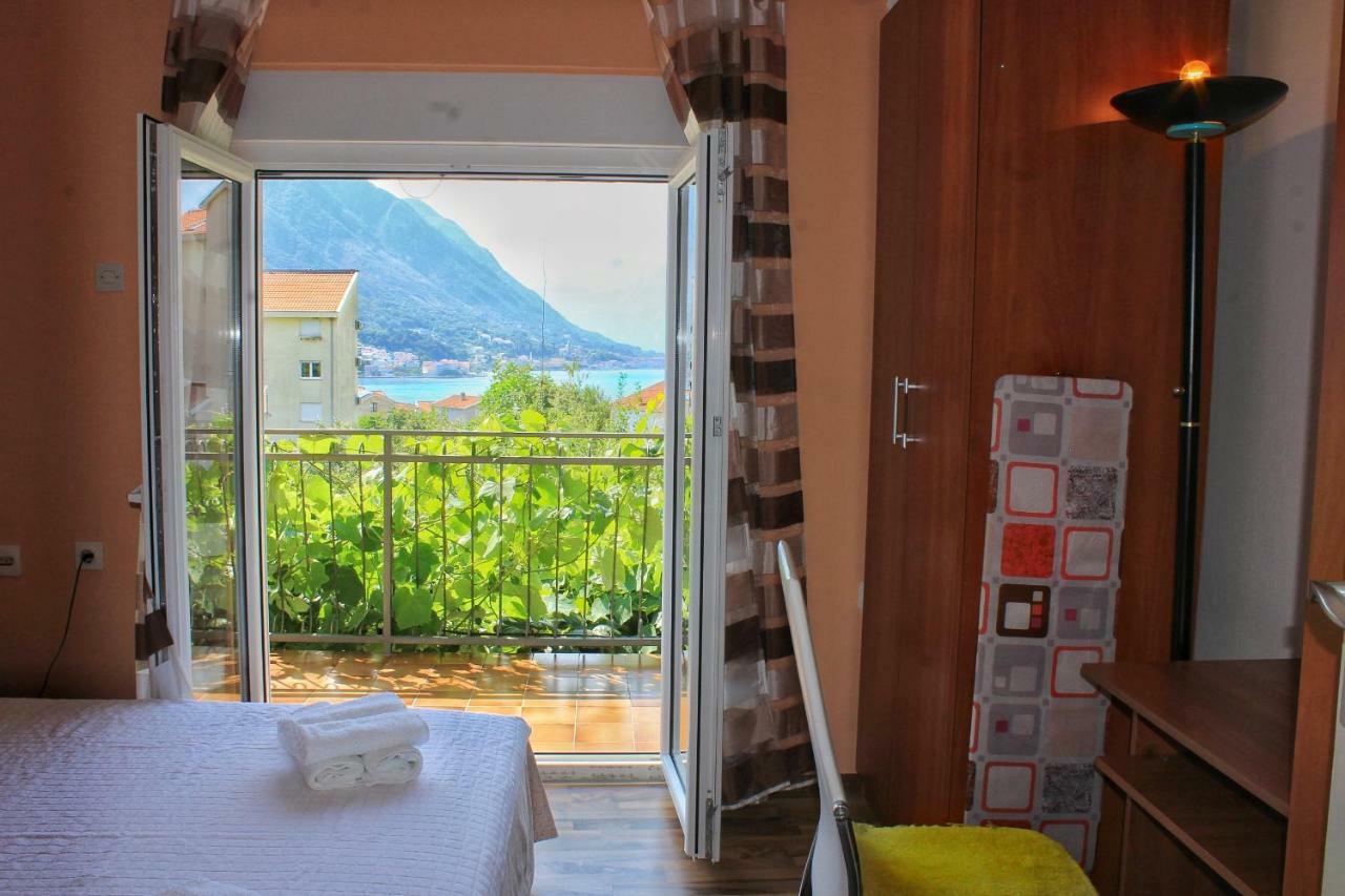 Apartments Jovana コトル エクステリア 写真